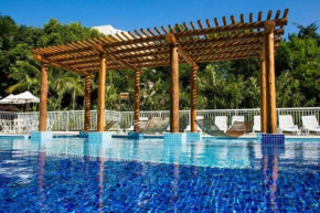 Ótimo AP em condomínio C piscina na Barra Olímpica